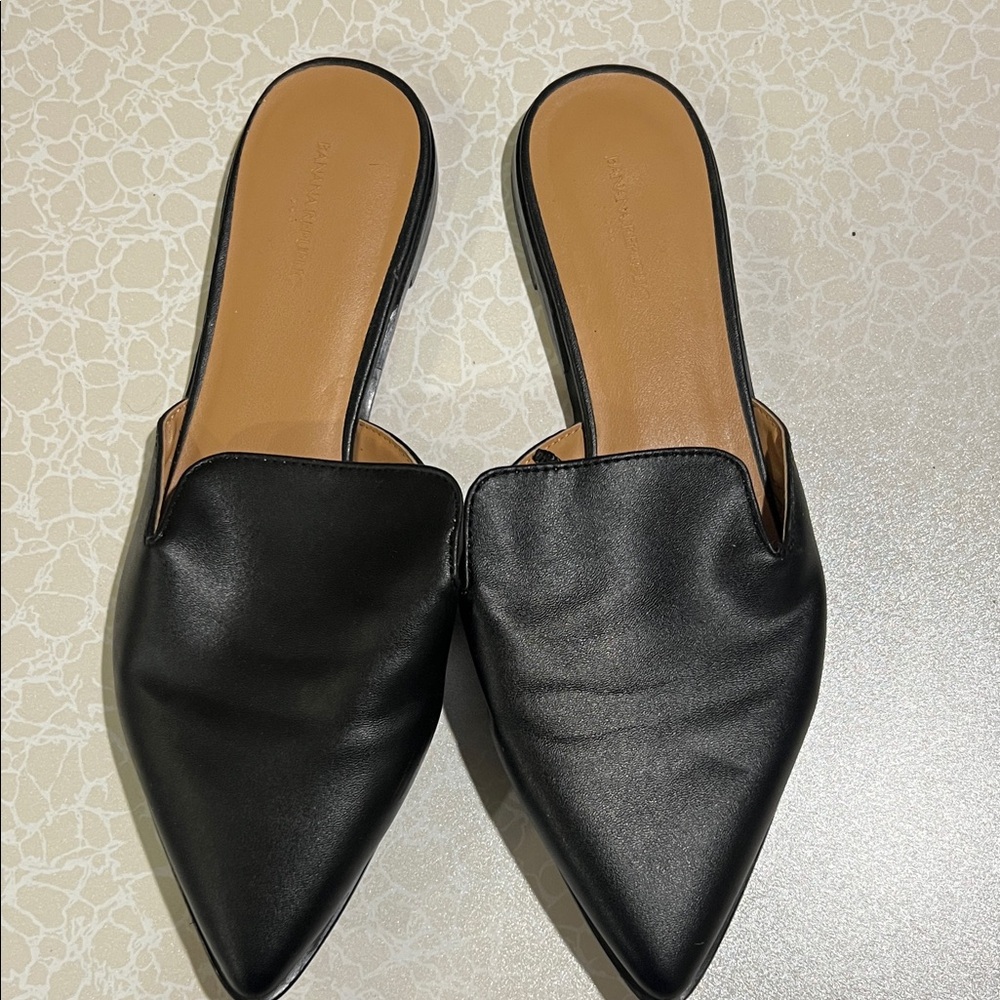 Banana Republic Black Pointed Mules